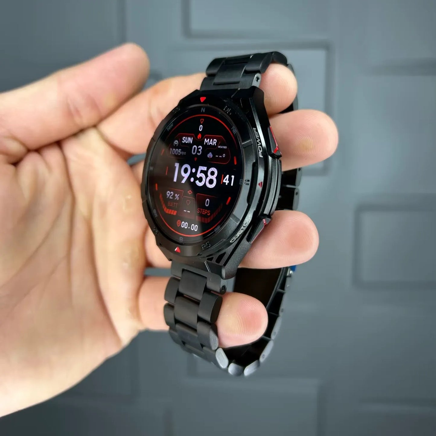Smartklokke med GPS, AMOLED-skjerm og Bluetooth-samtaler – perfekt for sport og hverdag